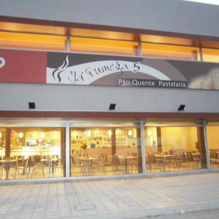 Espacoso T3 Com Terraco & Churrasqueira Campo  المظهر الخارجي الصورة